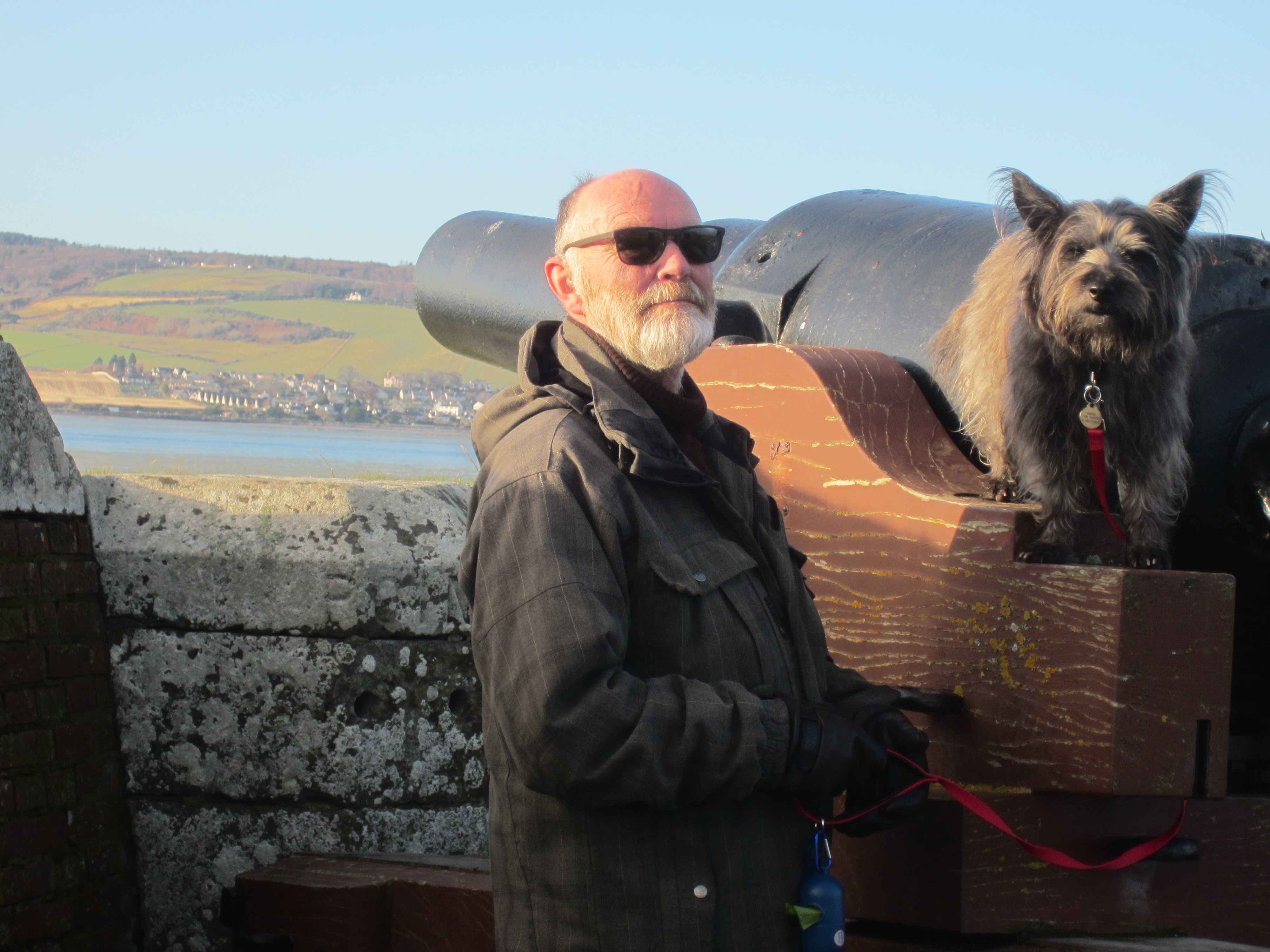 Inspecting the cannons at Fort George Fort George is dog friendly, dogs are allowed in the grounds
