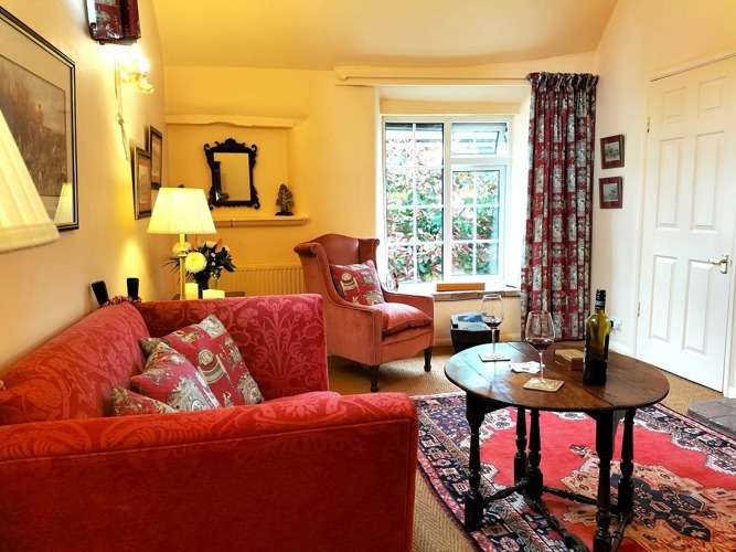 www.coachmans-cottage.com Coachmans Holiday Cottage Steeple Ashton Wiltshire BA14 6HH